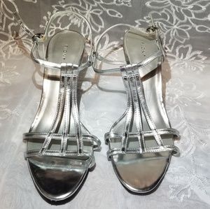 Fioni Silver Heel size 8